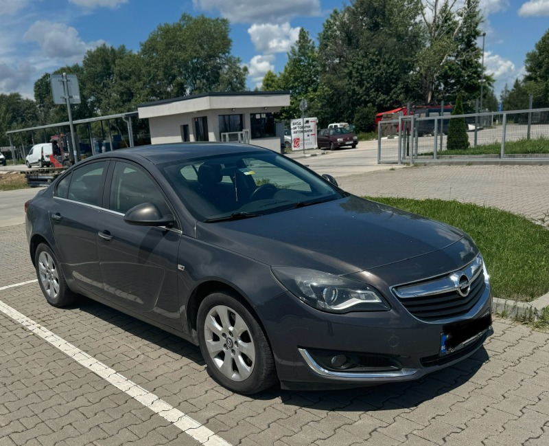 Opel Insignia, снимка 1 - Автомобили и джипове - 45962681