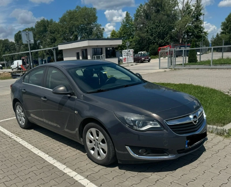 Opel Insignia, снимка 1 - Автомобили и джипове - 47252654