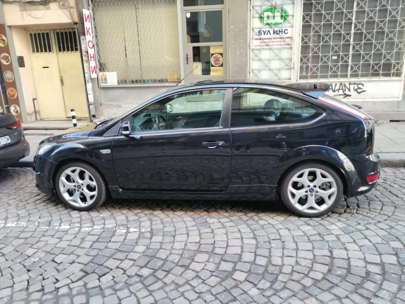 Ford Focus ST225 Facelift, снимка 1 - Автомобили и джипове - 48480584