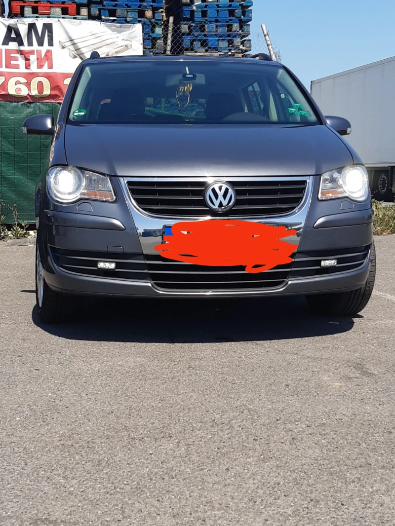 VW Touran, снимка 3 - Автомобили и джипове - 48553900