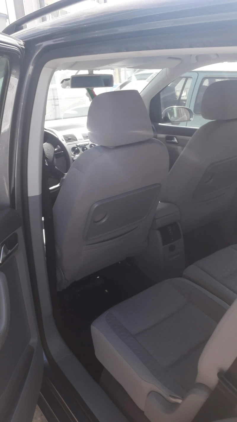 VW Touran, снимка 7 - Автомобили и джипове - 48553900