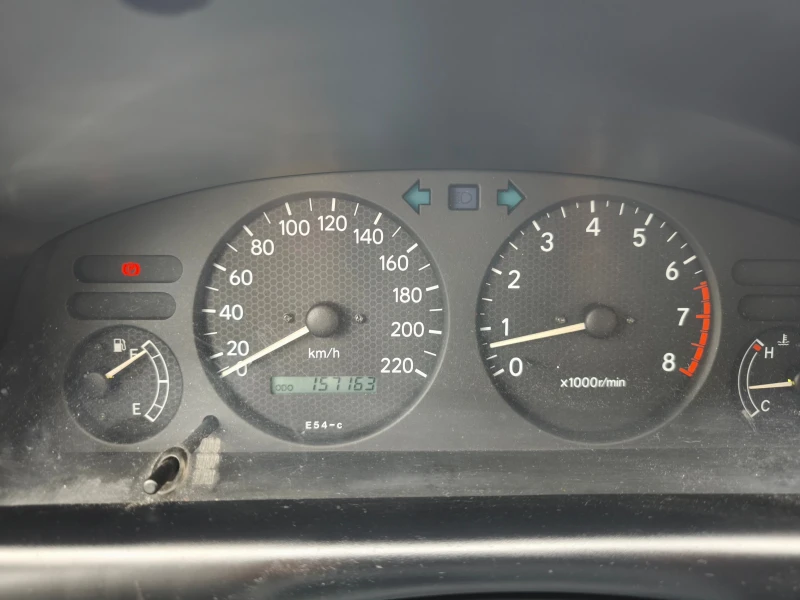 Toyota Corolla 1.6 16V VVT-i, снимка 9 - Автомобили и джипове - 49471465