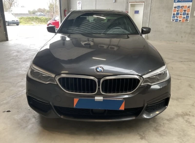 BMW 530 d/XD/Mpack/Laser/Pano/Adaptive/Harman/Distronic, снимка 2 - Автомобили и джипове - 49473849