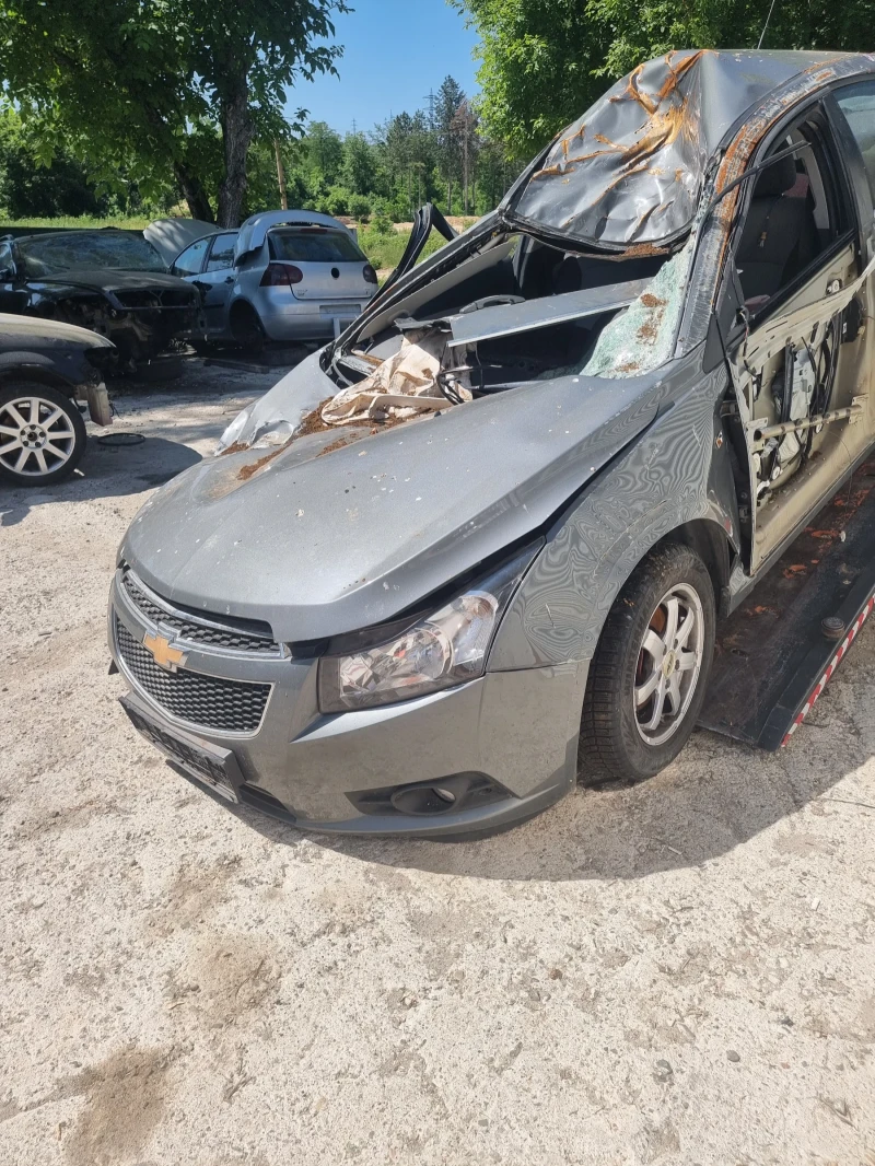 Chevrolet Cruze 2000 lcri, снимка 3 - Автомобили и джипове - 50782924