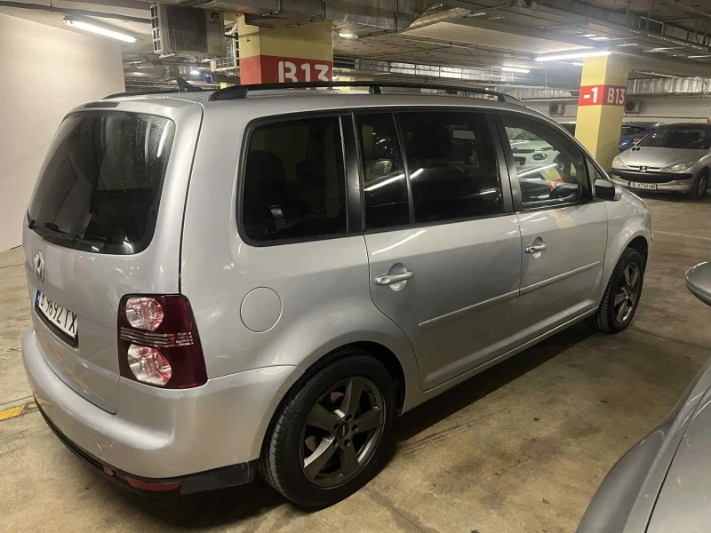 VW Touran, снимка 3 - Автомобили и джипове - 52081788