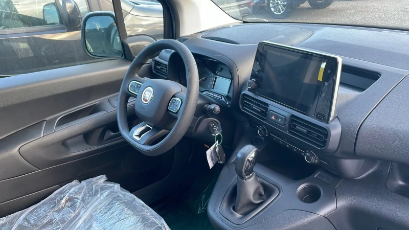 Fiat Doblo 1.6 92кс. Чисто нов, снимка 8 - Автомобили и джипове - 53181500