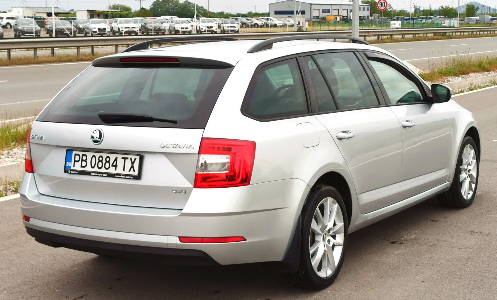 Skoda Octavia 2.0 TDI 4x4 - изображение 4