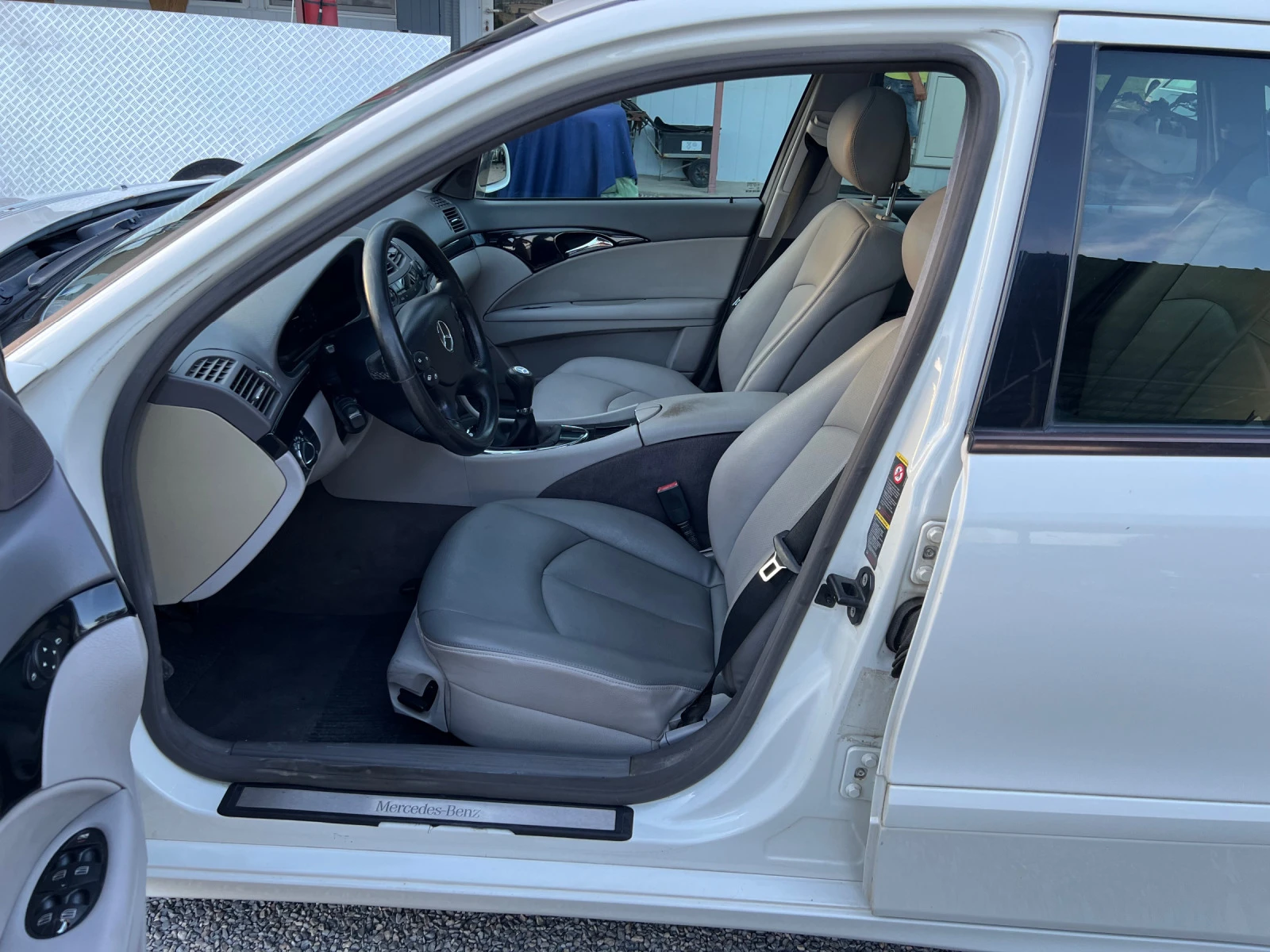 Mercedes-Benz E 220 2.2CDI/EVO/SHADOWLINE/ШИБЕДАХ | Mobile.bg — изображение 11