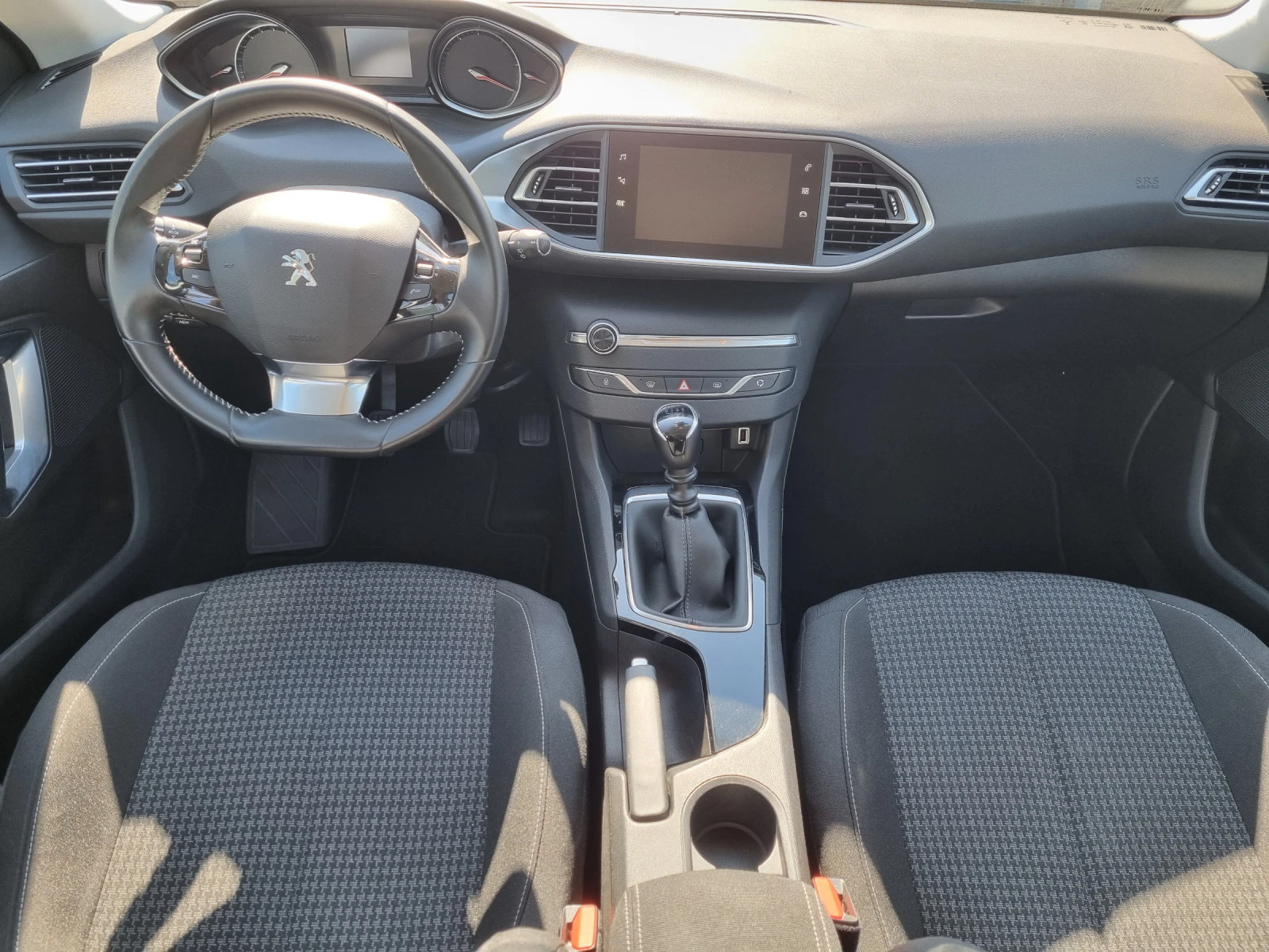 Peugeot 308 1.5 blue hdi led euro6 - изображение 7