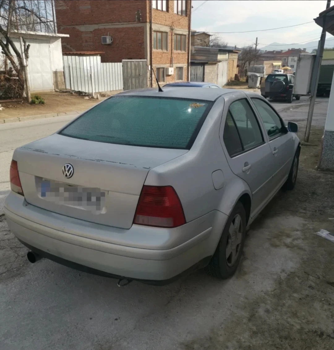 VW Bora 1.6 - изображение 2