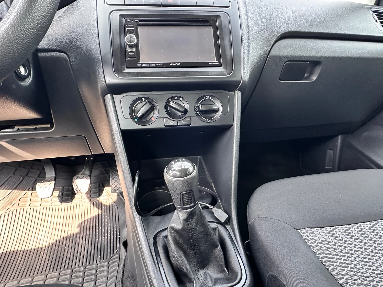 VW Polo 1.2 TDI BlueMotion - изображение 9