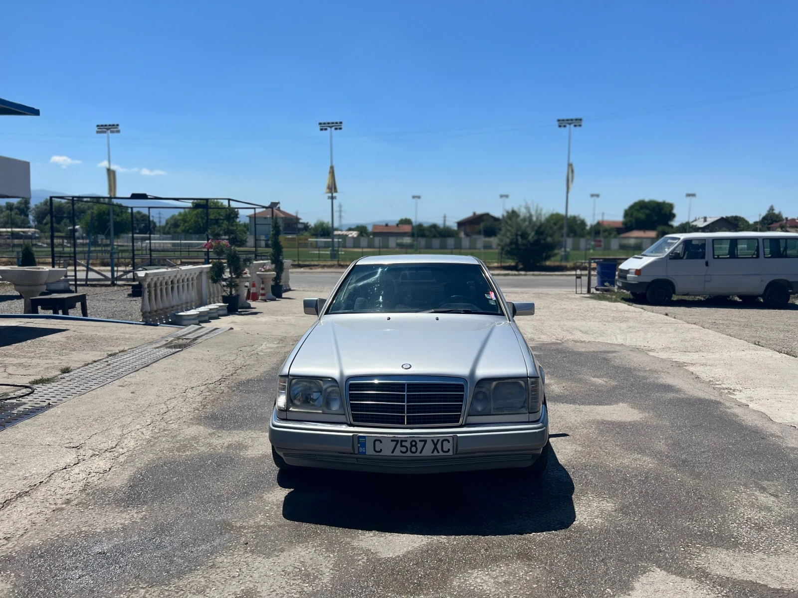 Mercedes-Benz 124 2.0-16 TOP - изображение 2