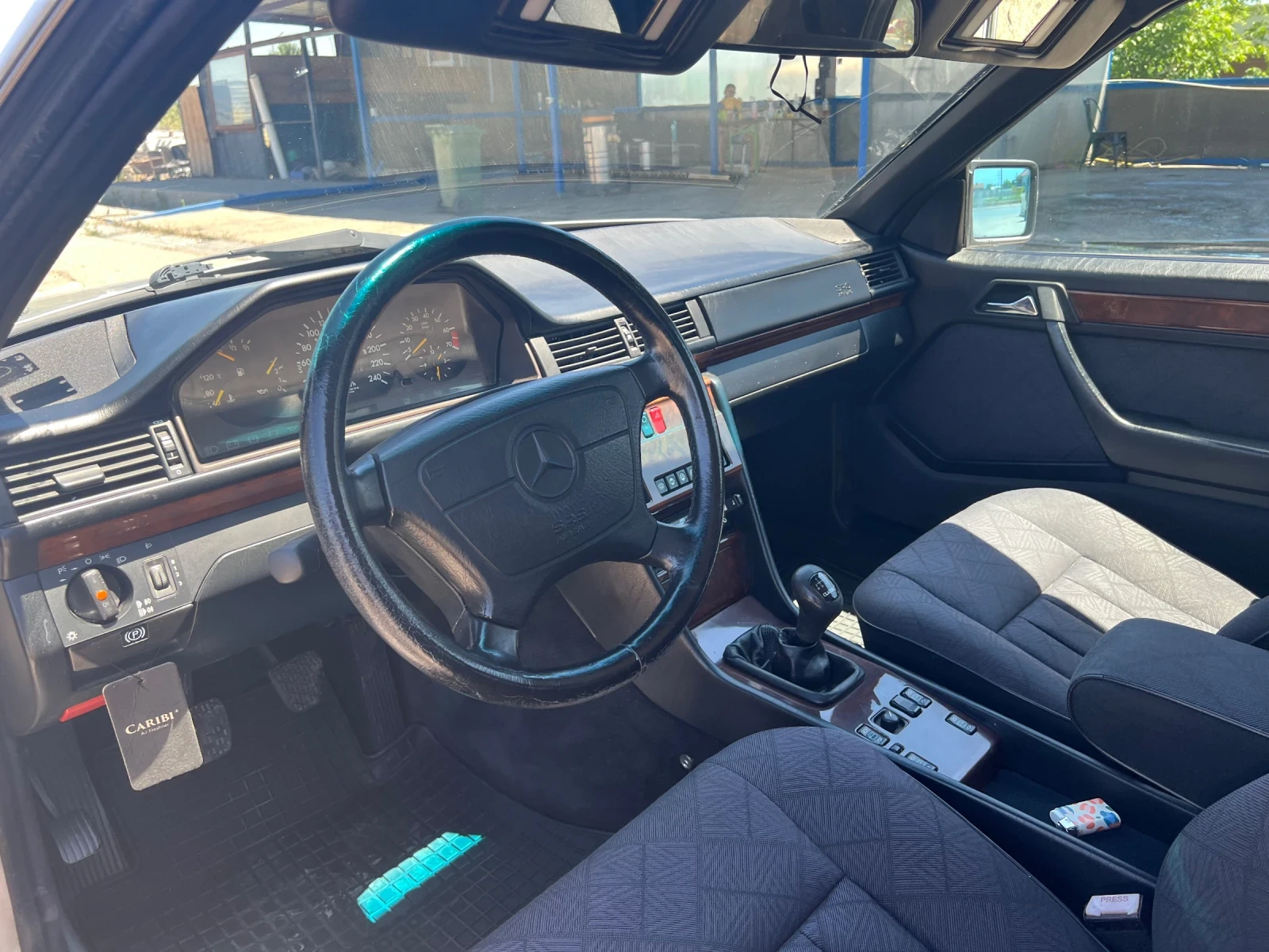 Mercedes-Benz 124 2.0-16 TOP - изображение 10