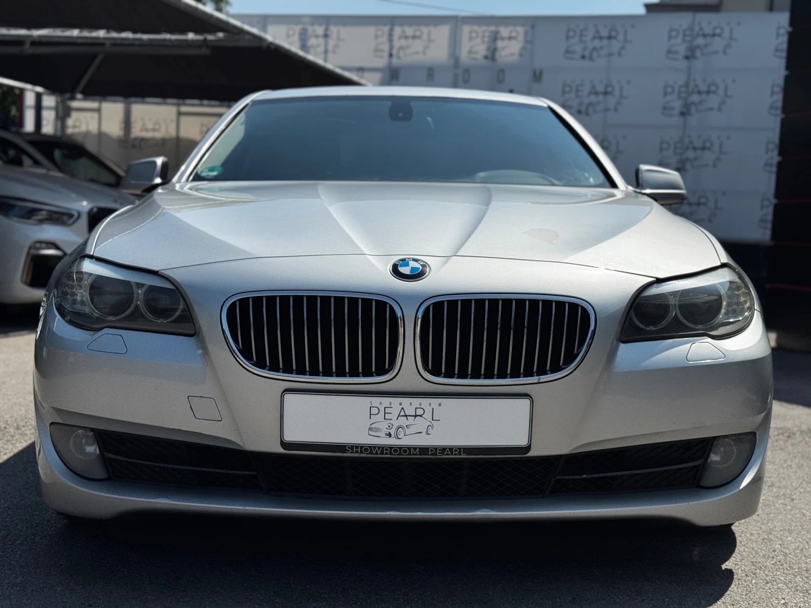 BMW 525 Lim. 204kc Automatic Bi-Xenon Schiebedach Подгрев - изображение 2