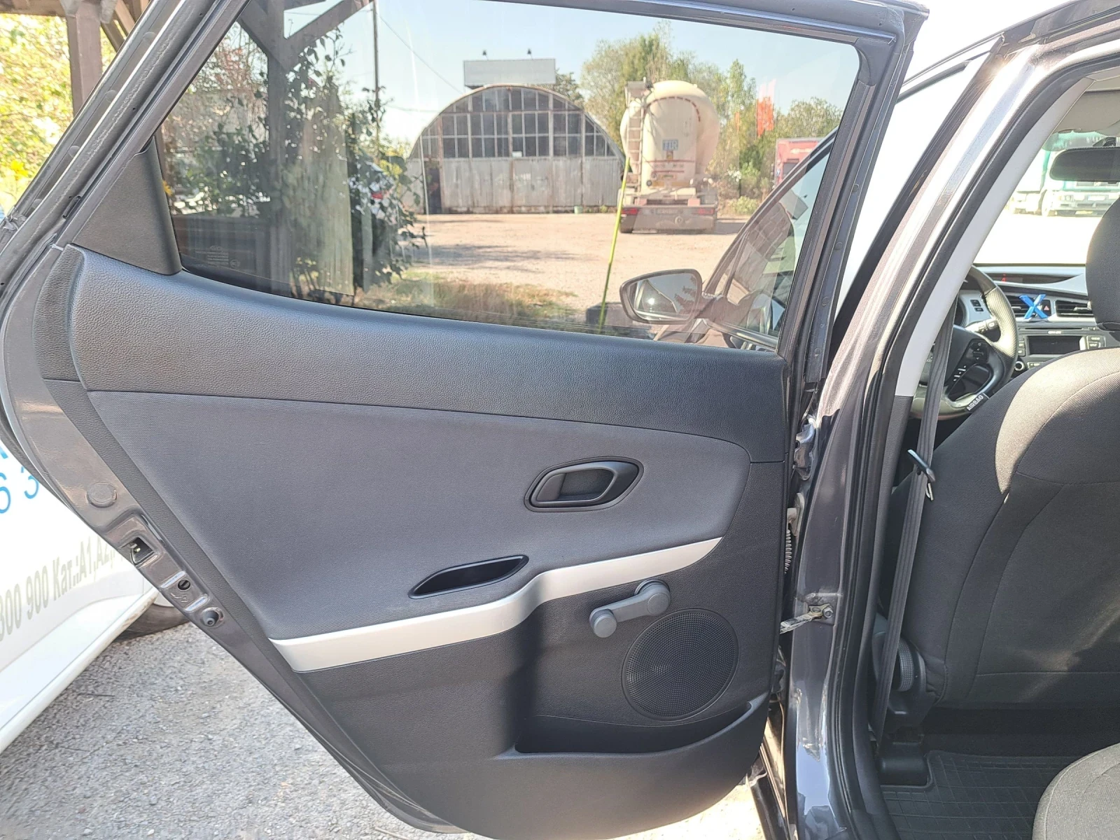 Kia Ceed 1.4 CRDI / EURO5B / 6 СКОРОСТИ, снимка 11 - Автомобили и джипове - 53024711