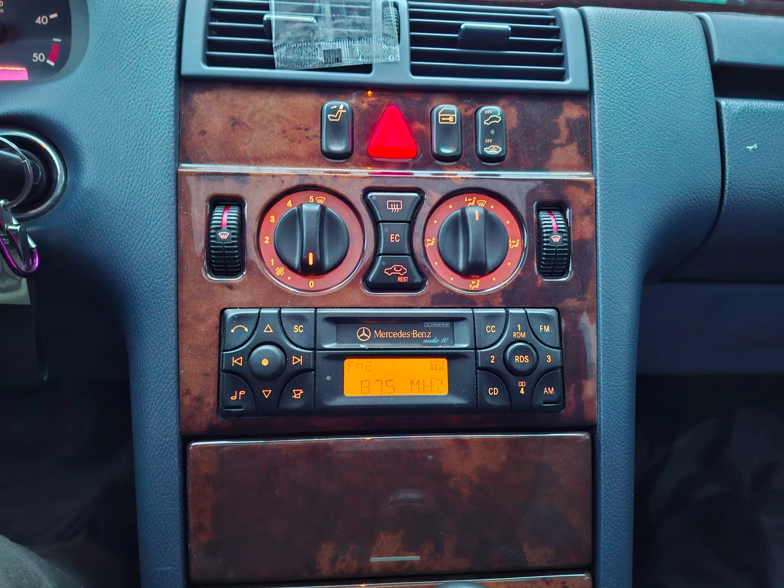 Mercedes-Benz E 270 2.7 - изображение 4