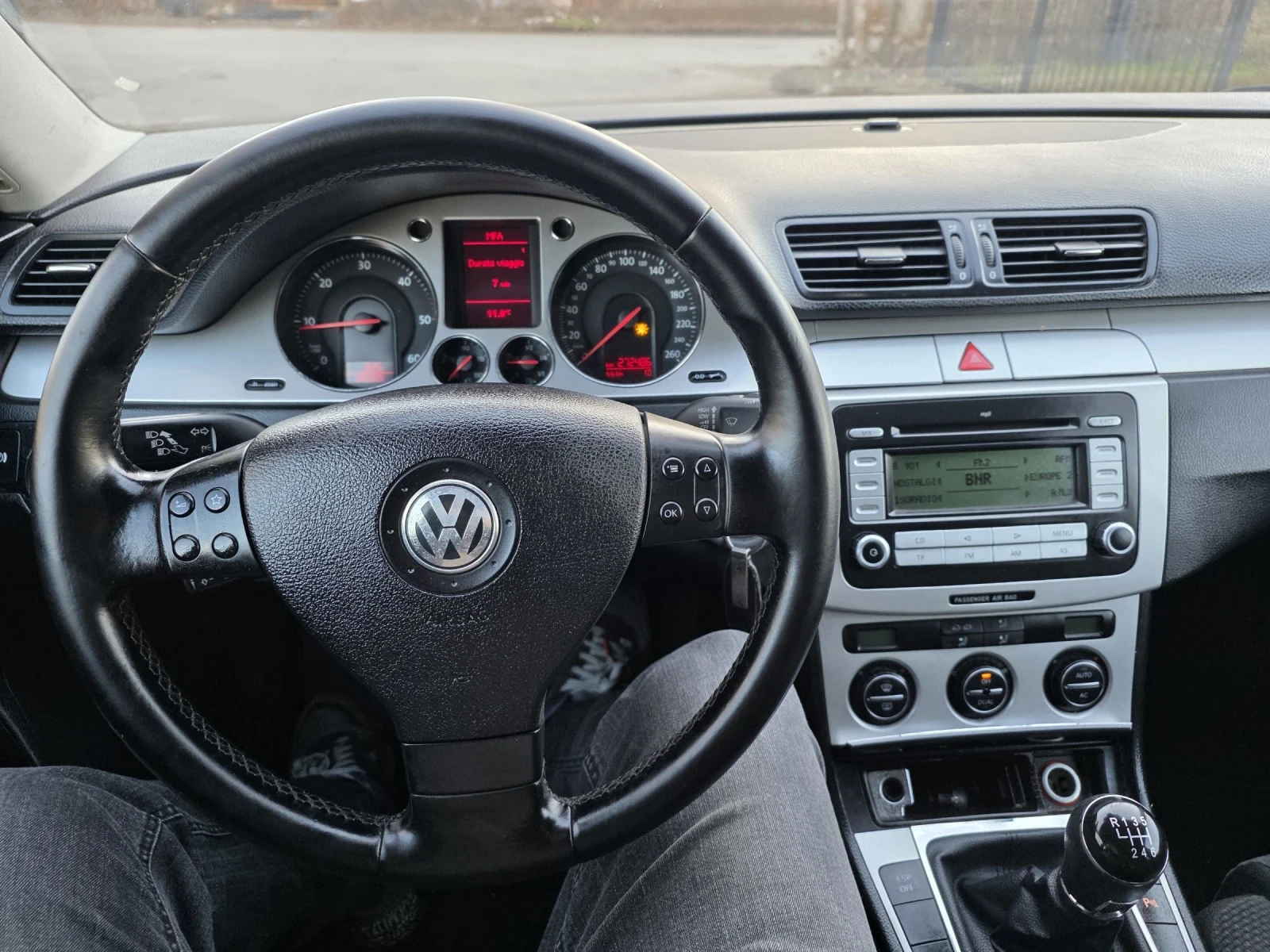 VW Passat 2.0TDI/140HP/6-��������/�����������  | Mobile.bg � ����������� 14