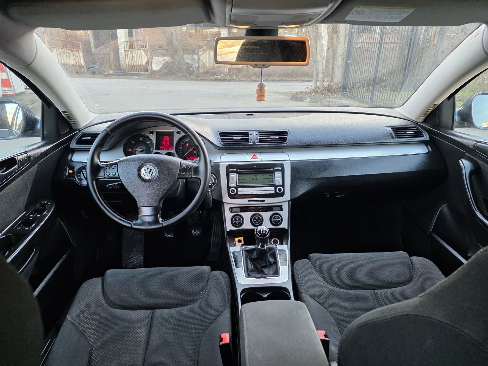 VW Passat 2.0TDI/140HP/6-��������/�����������  | Mobile.bg � ����������� 13