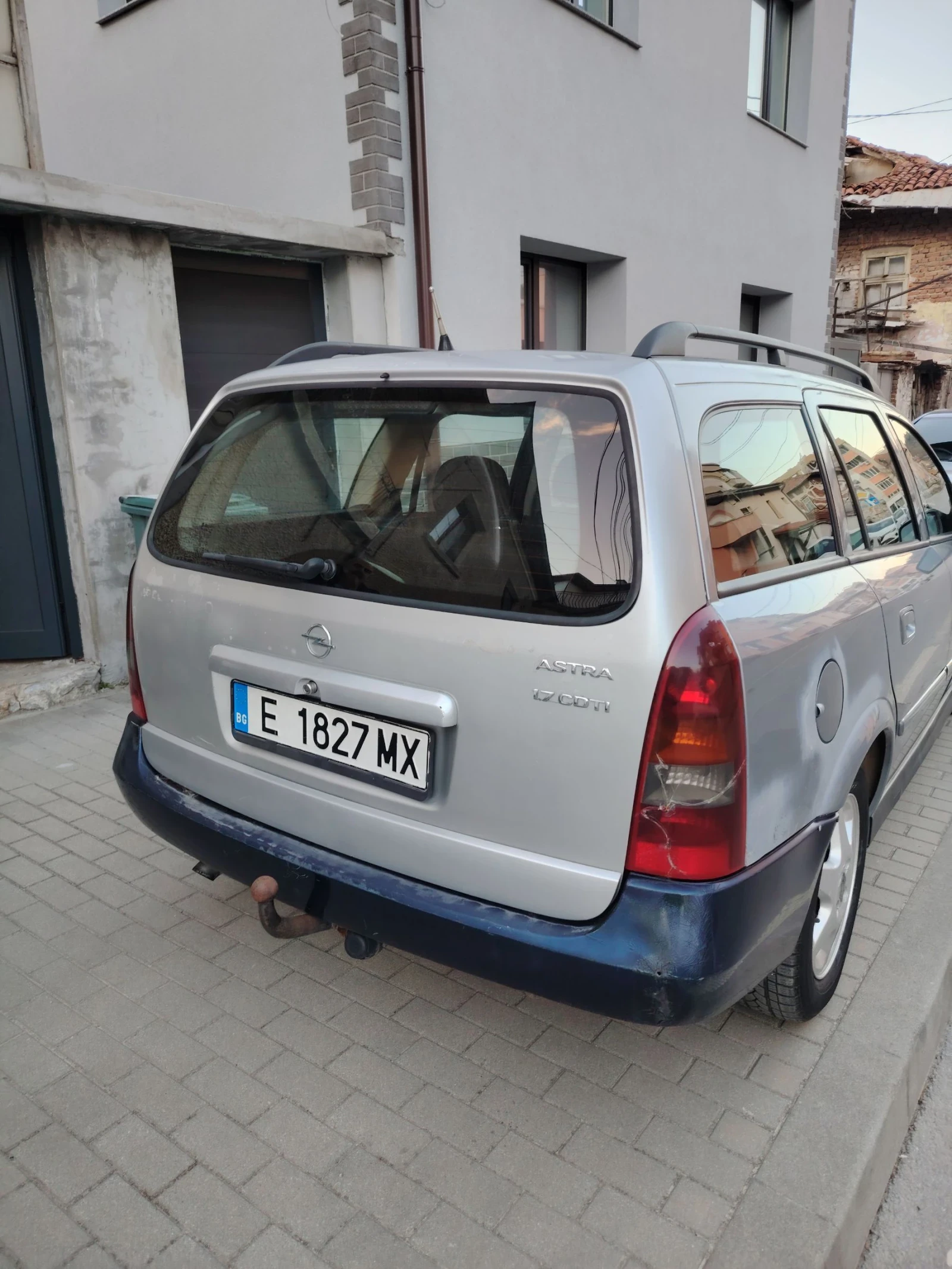 Opel Astra 1.7 дизел, снимка 4 - Автомобили и джипове - 53817972