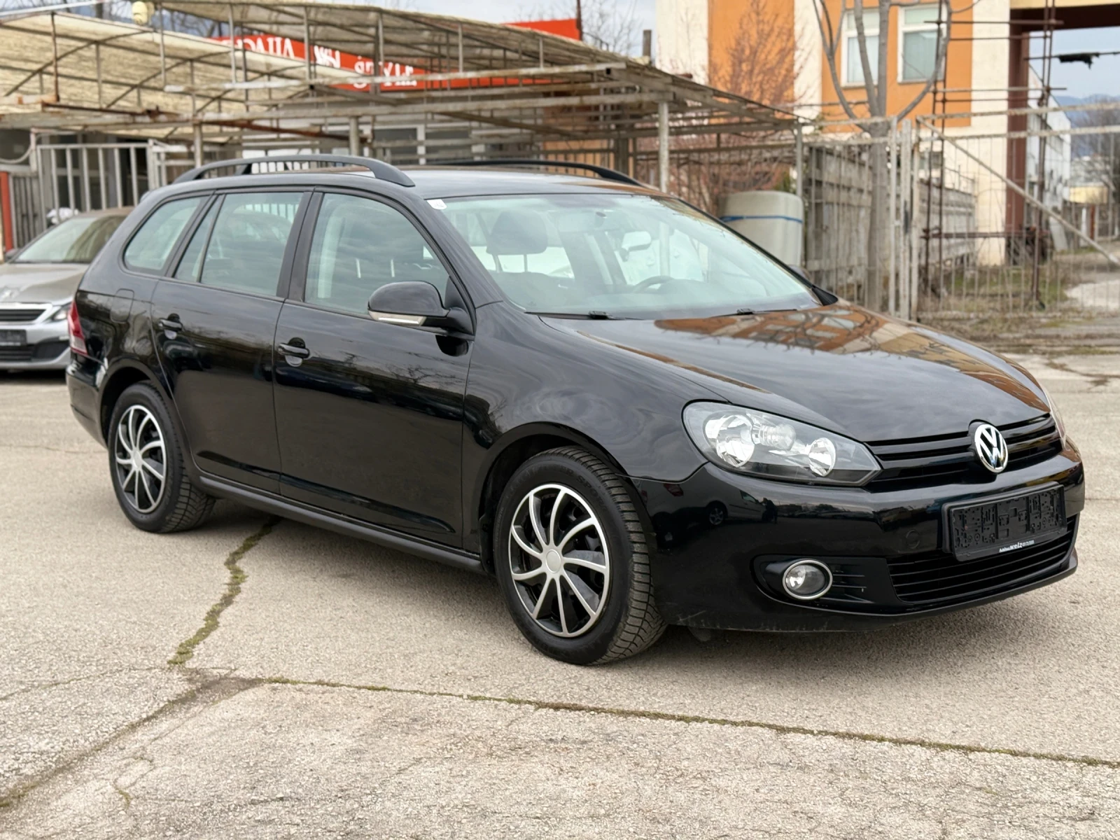 VW Golf 1.6TDI - 105ps, снимка 3 - Автомобили и джипове - 53933645