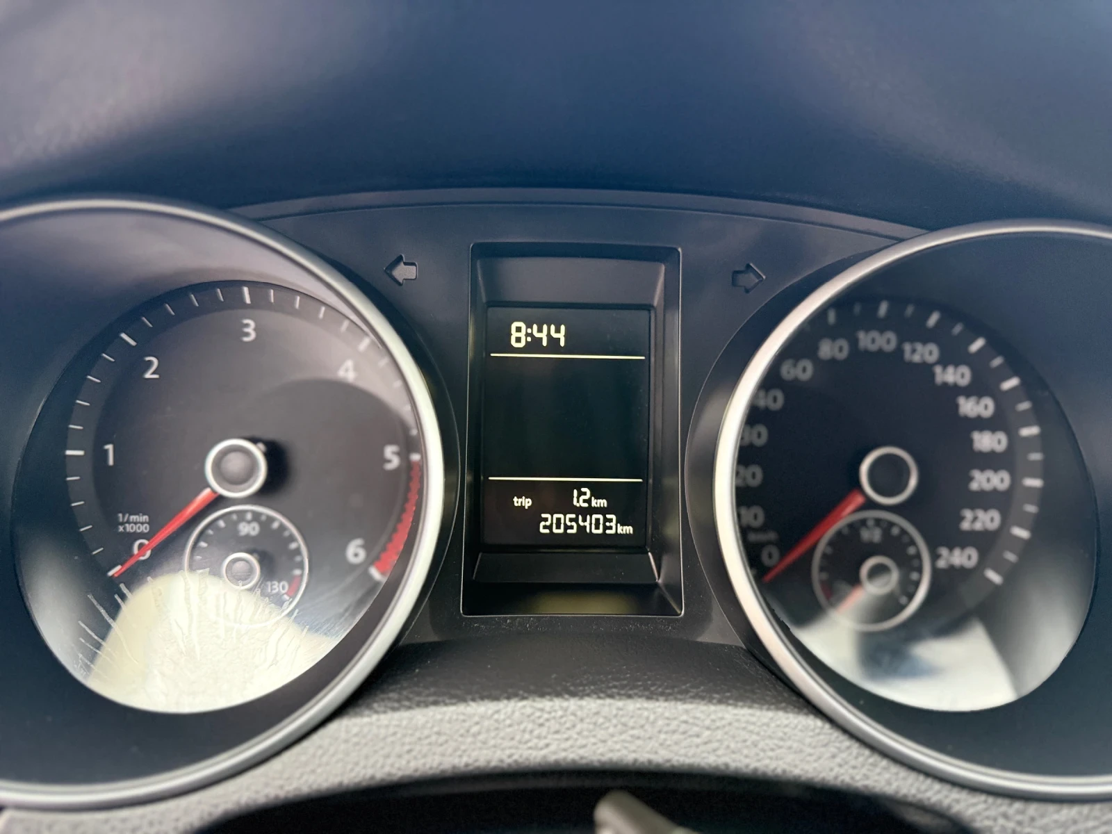 VW Golf 1.6TDI - 105ps, снимка 13 - Автомобили и джипове - 53933645