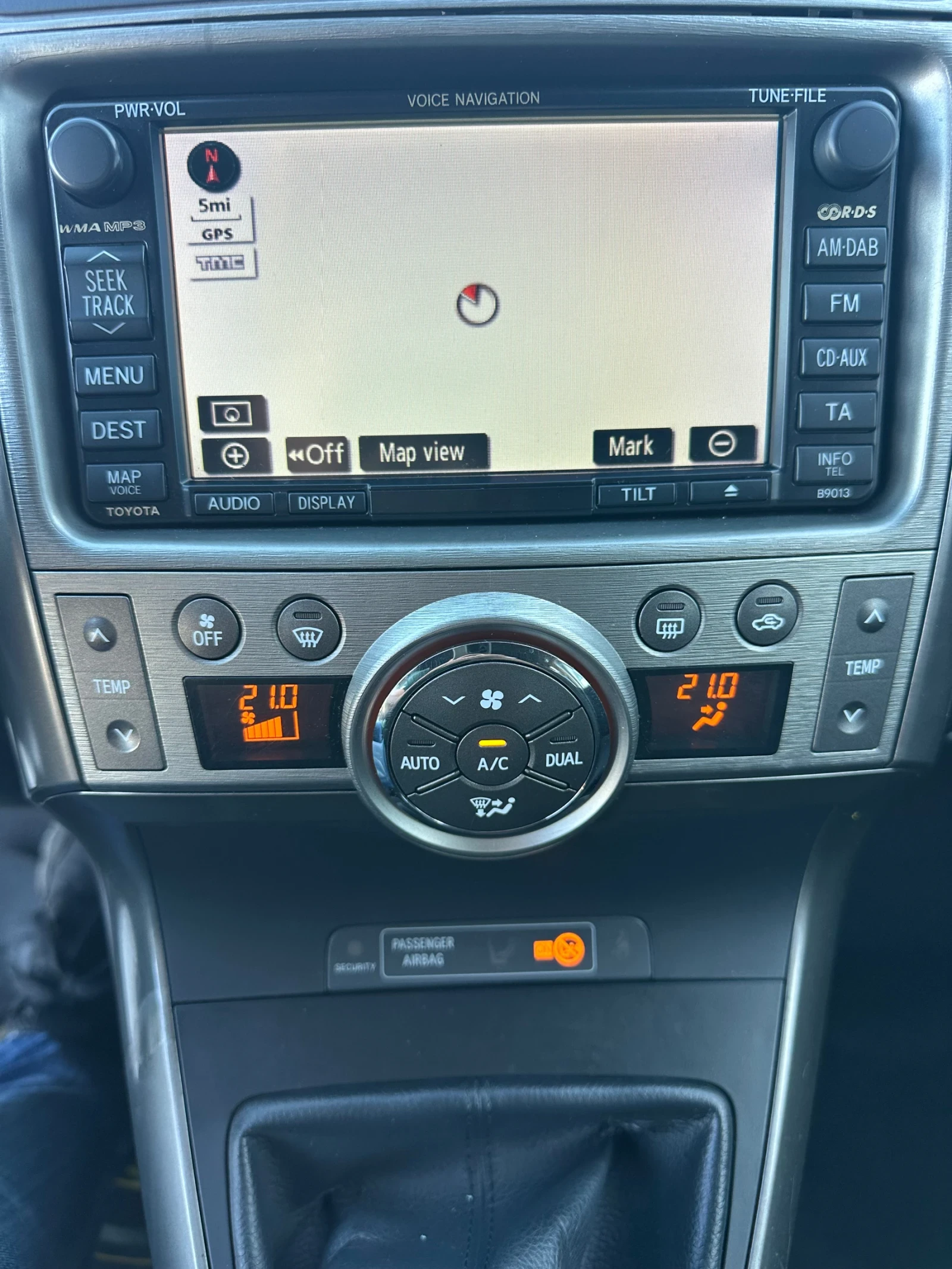 Toyota Verso 2.0D4d/126кс/Нави/Камера/ГЕРМАНИЯ/Евро5, снимка 8 - Автомобили и джипове - 54153968