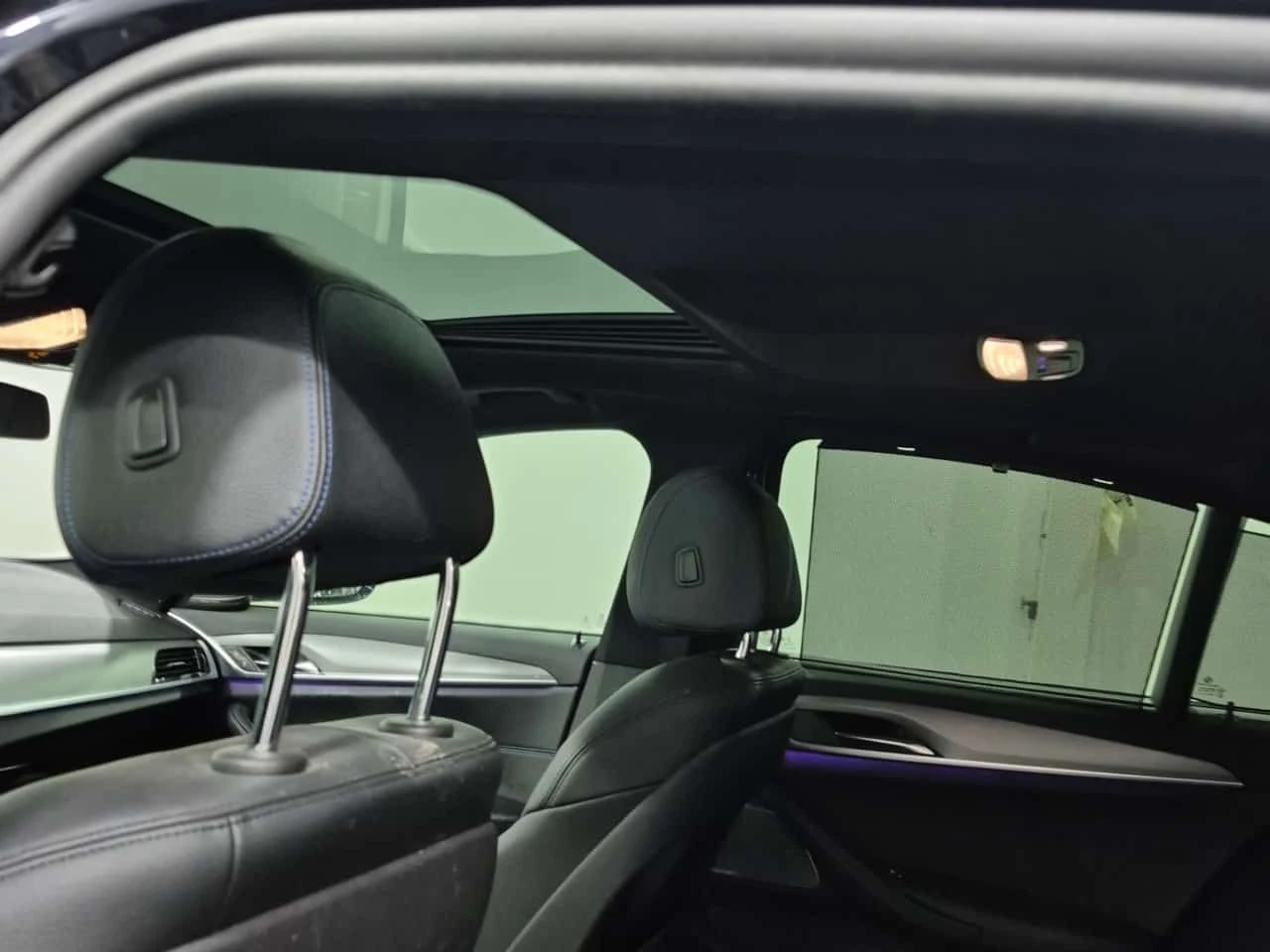 BMW 530 530I XDRIVE /CARFAX/M PACК/ HEADS UP/360 CAM, снимка 13 - Автомобили и джипове - 54240825