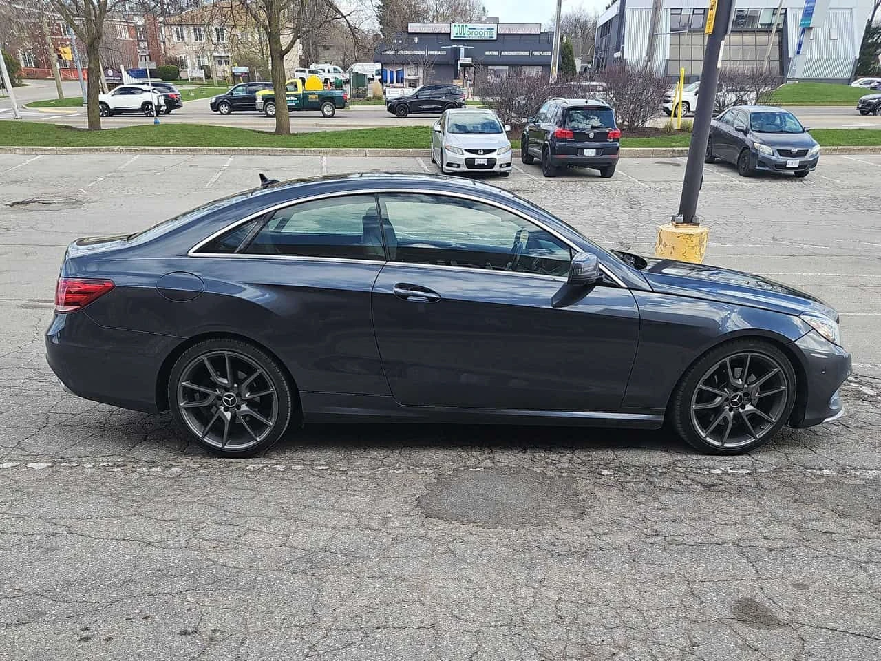 Mercedes-Benz E 400 4MATIC* МАСАЖ* ПОДГРЕВИ* ПАНОРАМА* , снимка 3 - Автомобили и джипове - 54407093