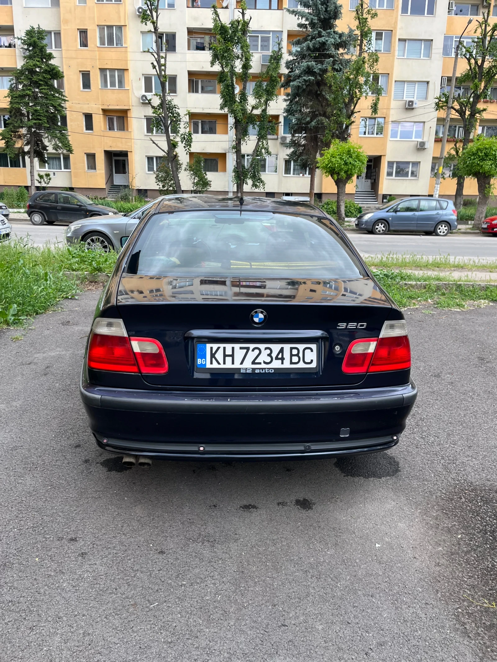 BMW 320 320i, снимка 2 - Автомобили и джипове - 54646730