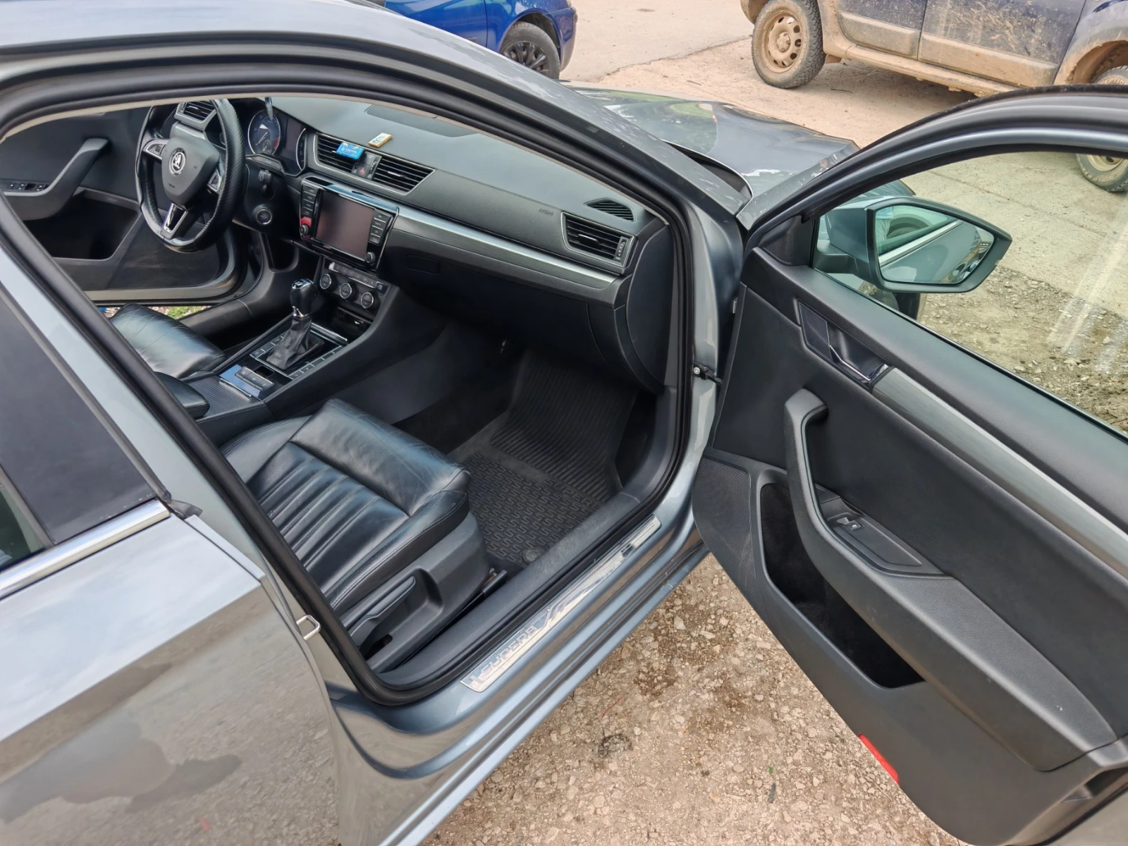 Skoda Superb 3, снимка 9 - Автомобили и джипове - 54748523