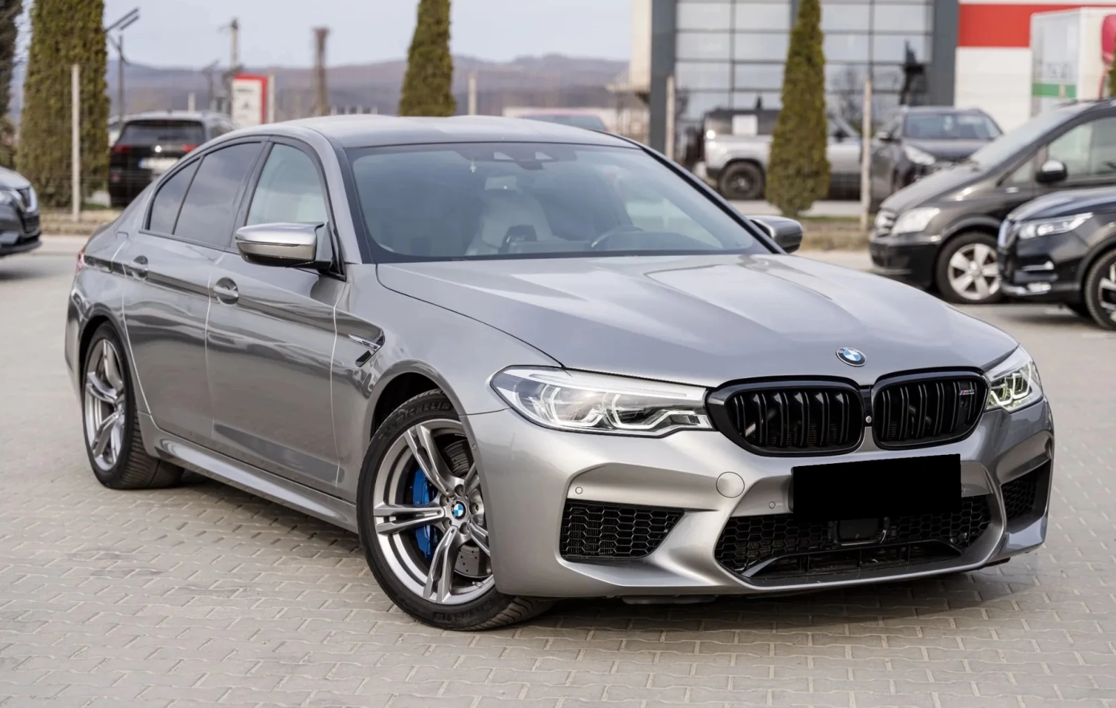 BMW M5 xDrive