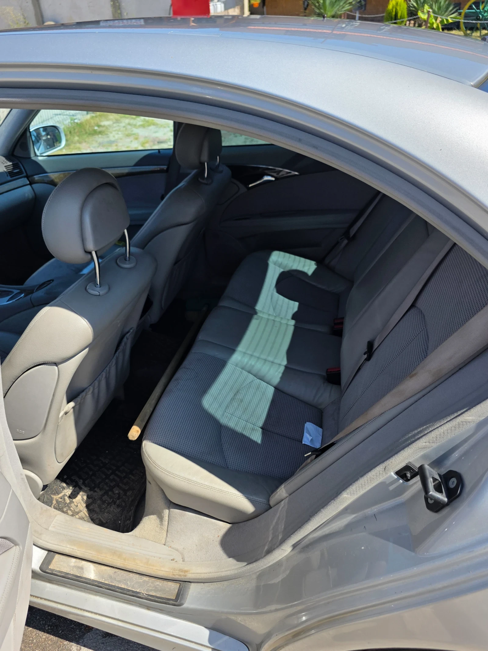 Mercedes-Benz E 350, снимка 7 - Автомобили и джипове - 55075752