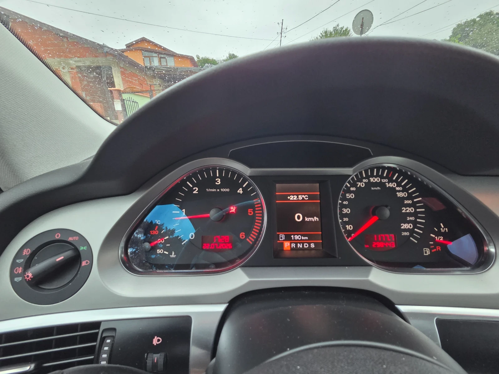 Audi A6, снимка 8 - Автомобили и джипове - 55380043