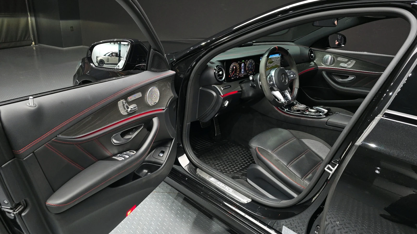 Mercedes-Benz E 53 AMG BURMESTER* ЕЛ. БАГАЖНИК* 360* HUD* КРАЙНА ЦЕНА, снимка 10 - Автомобили и джипове - 55435061