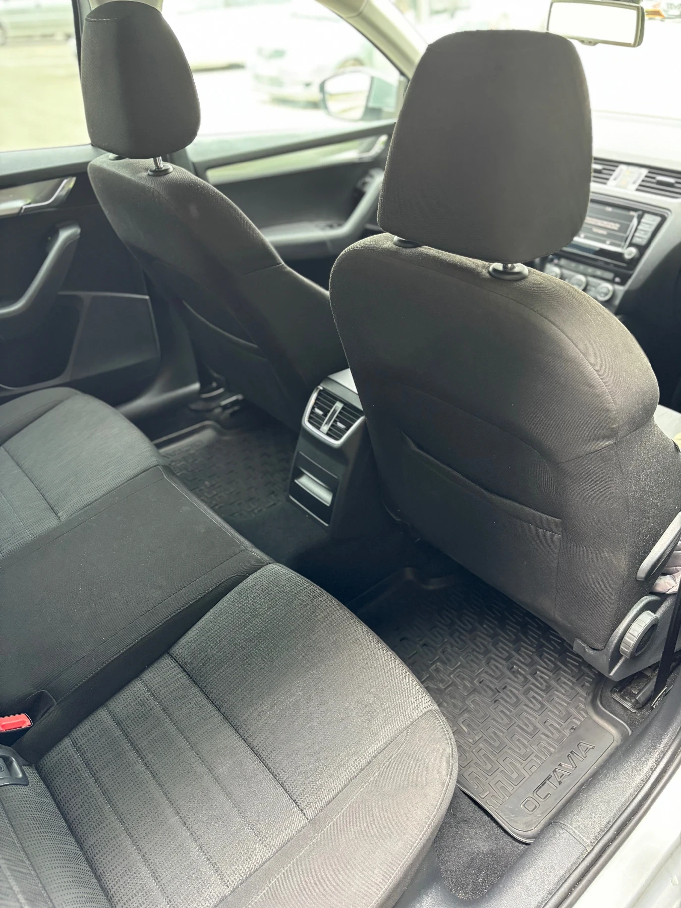 Skoda Octavia 2.0 tdi 150 hp, снимка 10 - Автомобили и джипове - 56220414