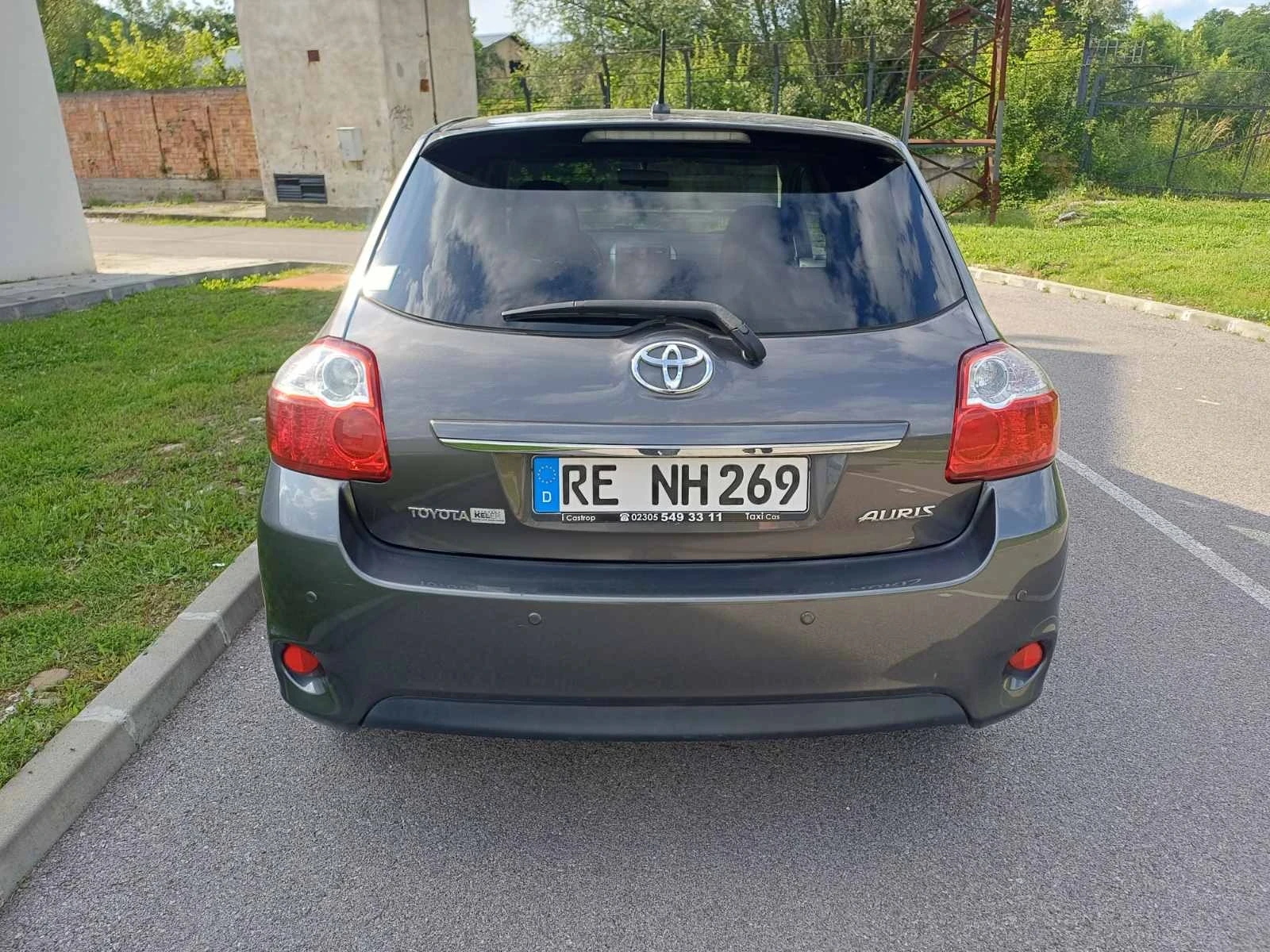 Toyota Auris 2.0, снимка 6 - Автомобили и джипове - 56349076