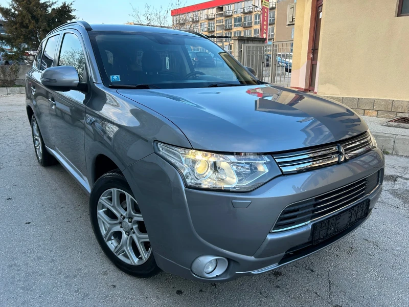 Mitsubishi Outlander 2.0PHEV Plug-in Hybrid FULL, снимка 3 - Автомобили и джипове - 48968513