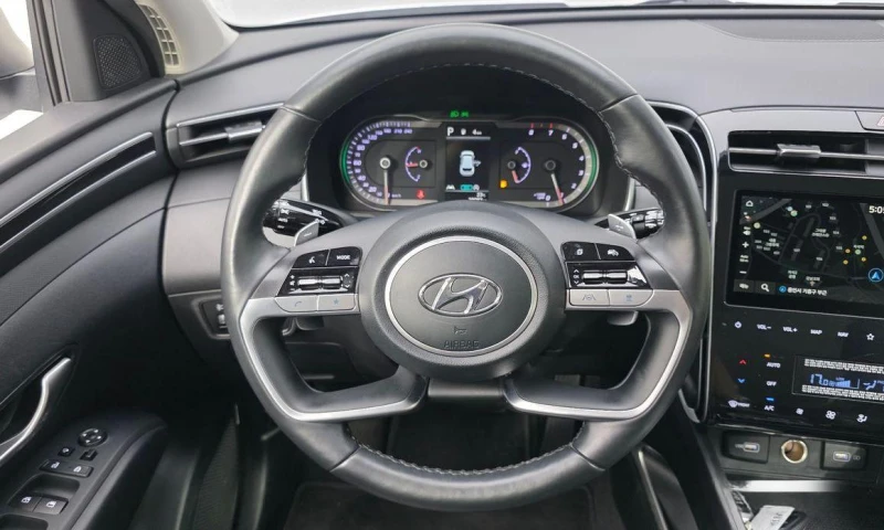 Hyundai Tucson Gasoline 1.6 Turbo 2WD Modern, снимка 13 - Автомобили и джипове - 52069947
