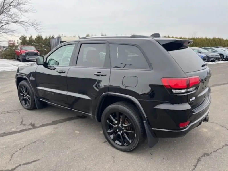 Jeep Grand cherokee 3.6 V6 4x4 ALTITUDE * ПОДГРЕВ СЕДЛАКИ, ВОЛАН, снимка 9 - Автомобили и джипове - 52613617