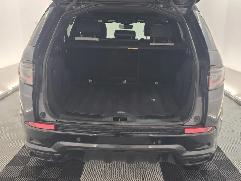 Land Rover Discovery Sport * R DYNAMIC SE * CARFAX * ЦЕНА ДО БГ, снимка 14 - Автомобили и джипове - 52865318