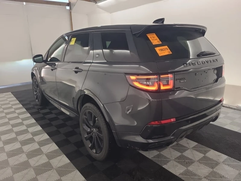 Land Rover Discovery Sport * R DYNAMIC SE * CARFAX * ЦЕНА ДО БГ, снимка 4 - Автомобили и джипове - 52865318