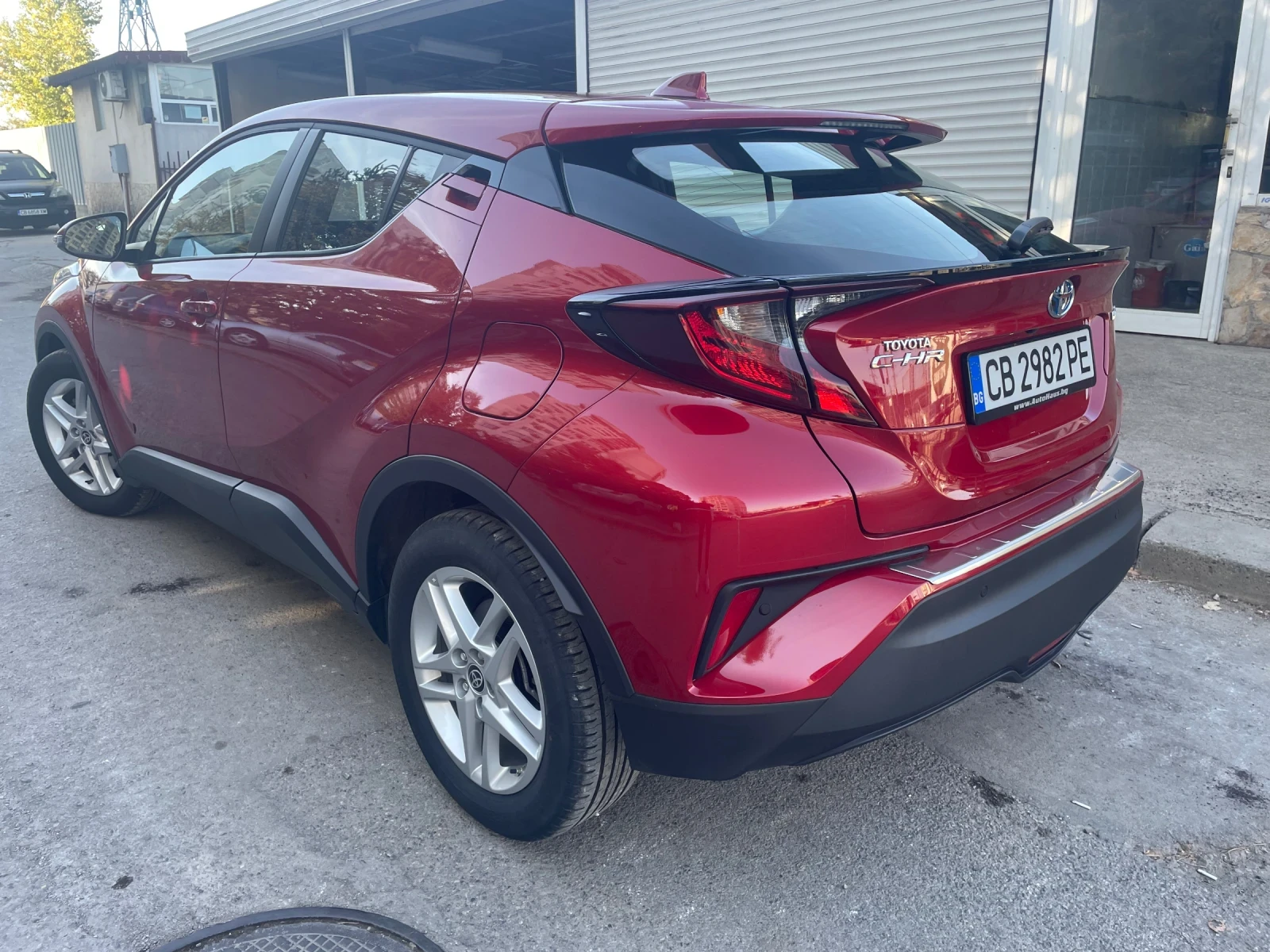 Toyota C-HR 1.8 98 к с 🔝 7970 км - изображение 5