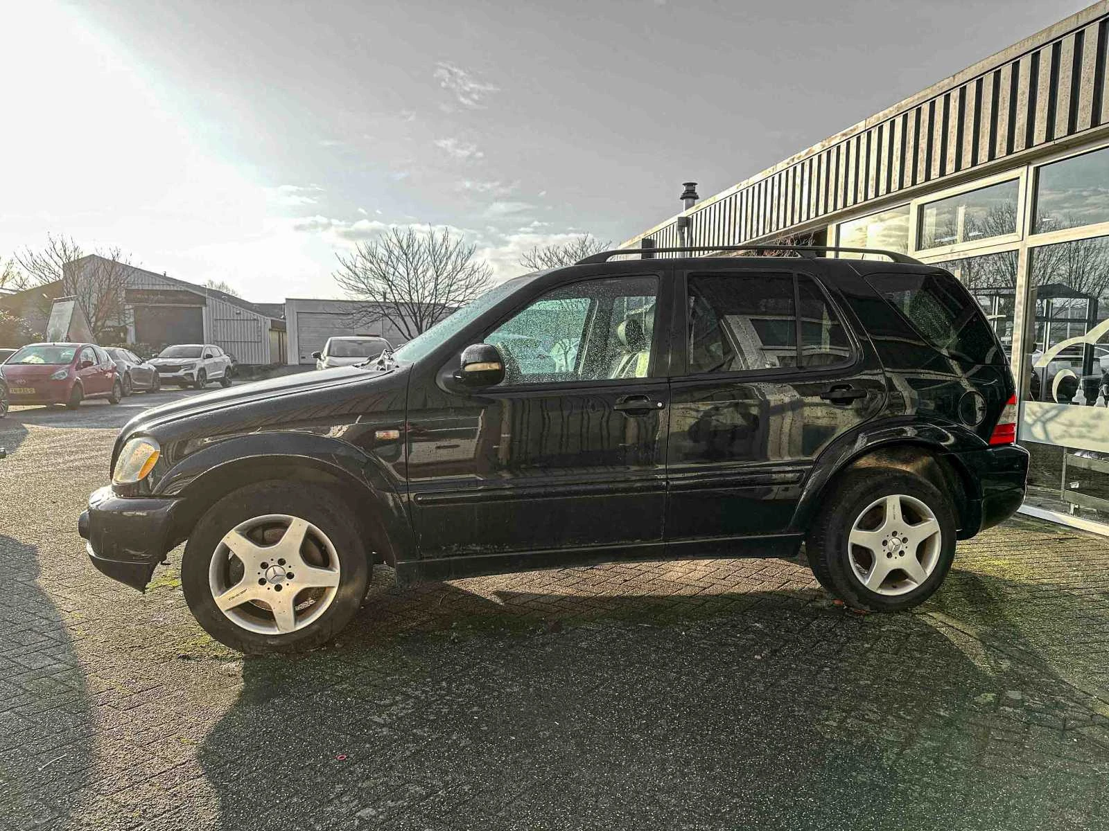 Mercedes-Benz ML 55 AMG  - изображение 2