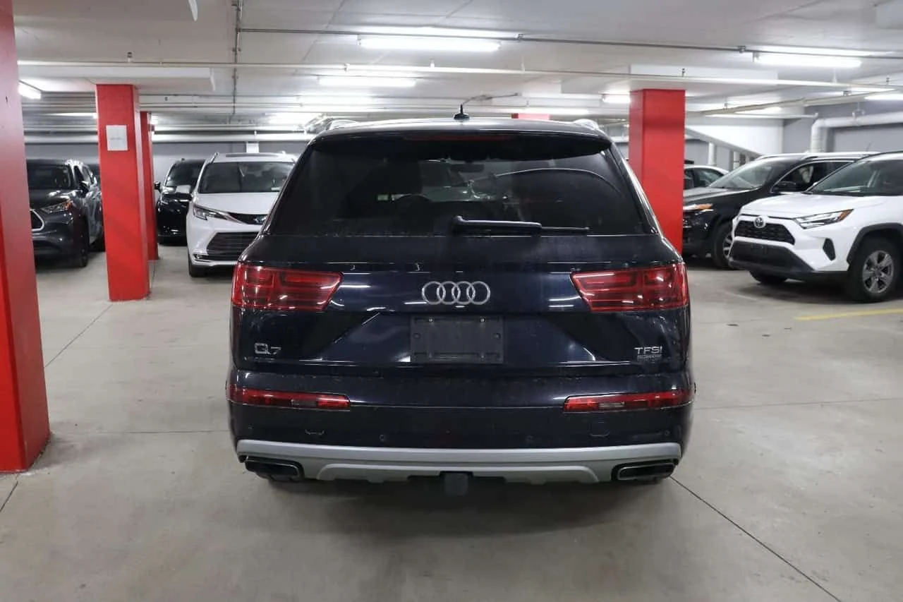 Audi Q7 * 3.0T Komfort * ПОДГРЕВ* ПАНОРАМА* KEYLESS* , снимка 4 - Автомобили и джипове - 54070706