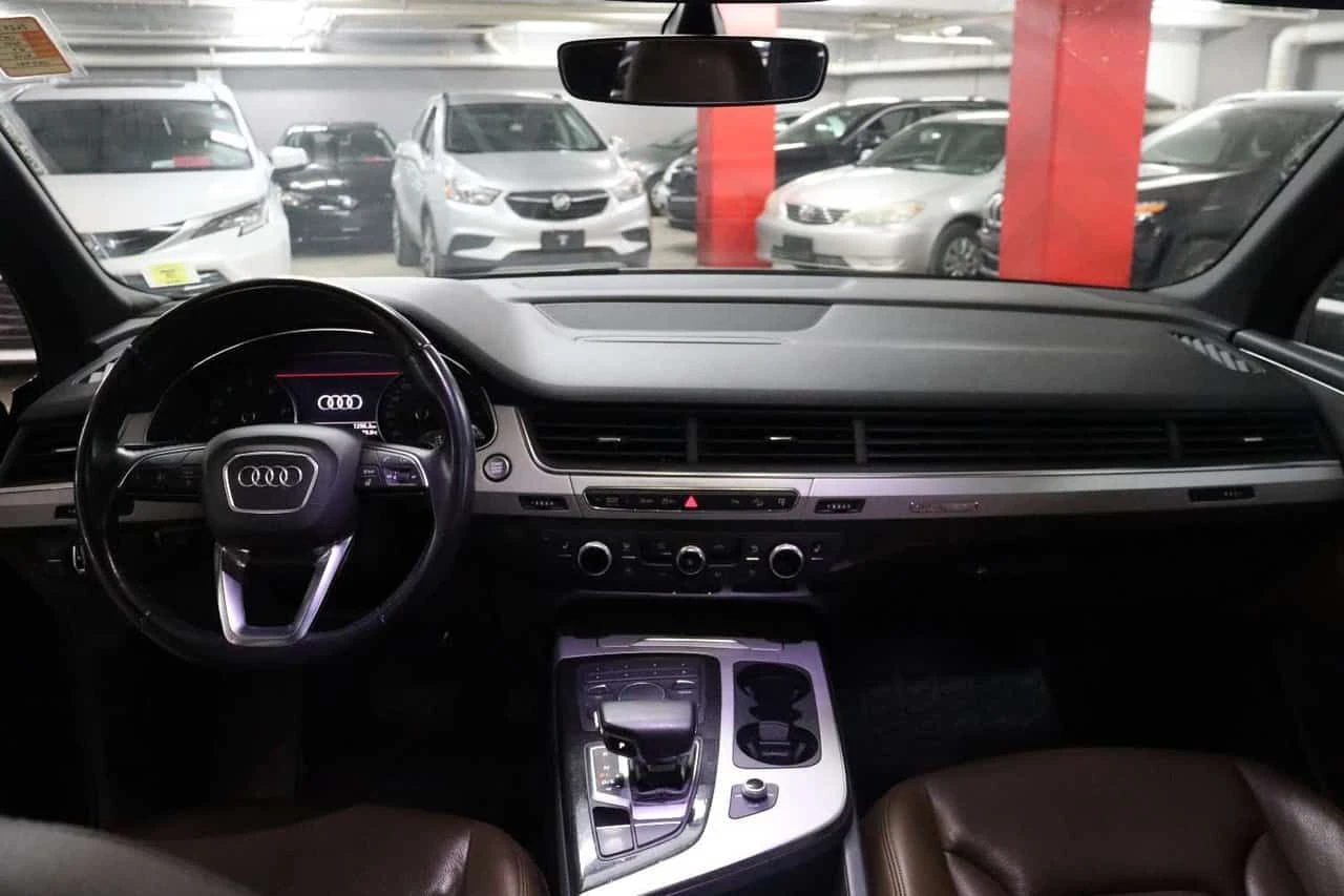 Audi Q7 * 3.0T Komfort * ПОДГРЕВ* ПАНОРАМА* KEYLESS* , снимка 9 - Автомобили и джипове - 54070706