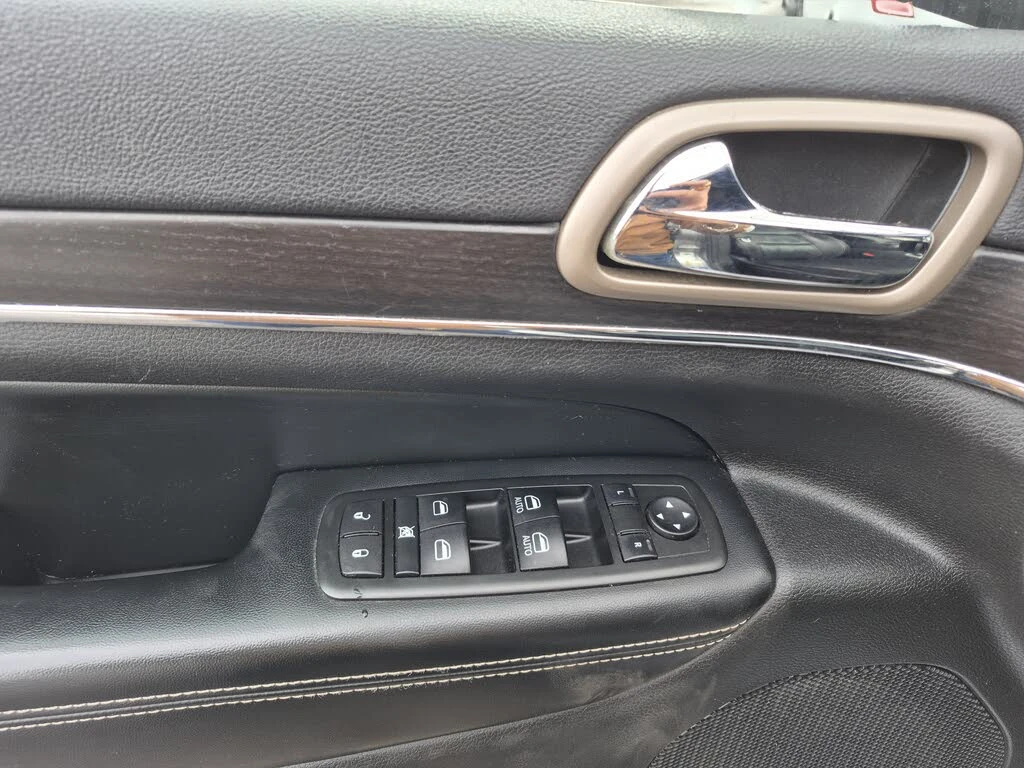 Jeep Grand cherokee LIMITED* КОЖА* ПОДГРЕВ* НАВИ* ПАНО* CARFAX* ВИДЕО*, снимка 11 - Автомобили и джипове - 54208710