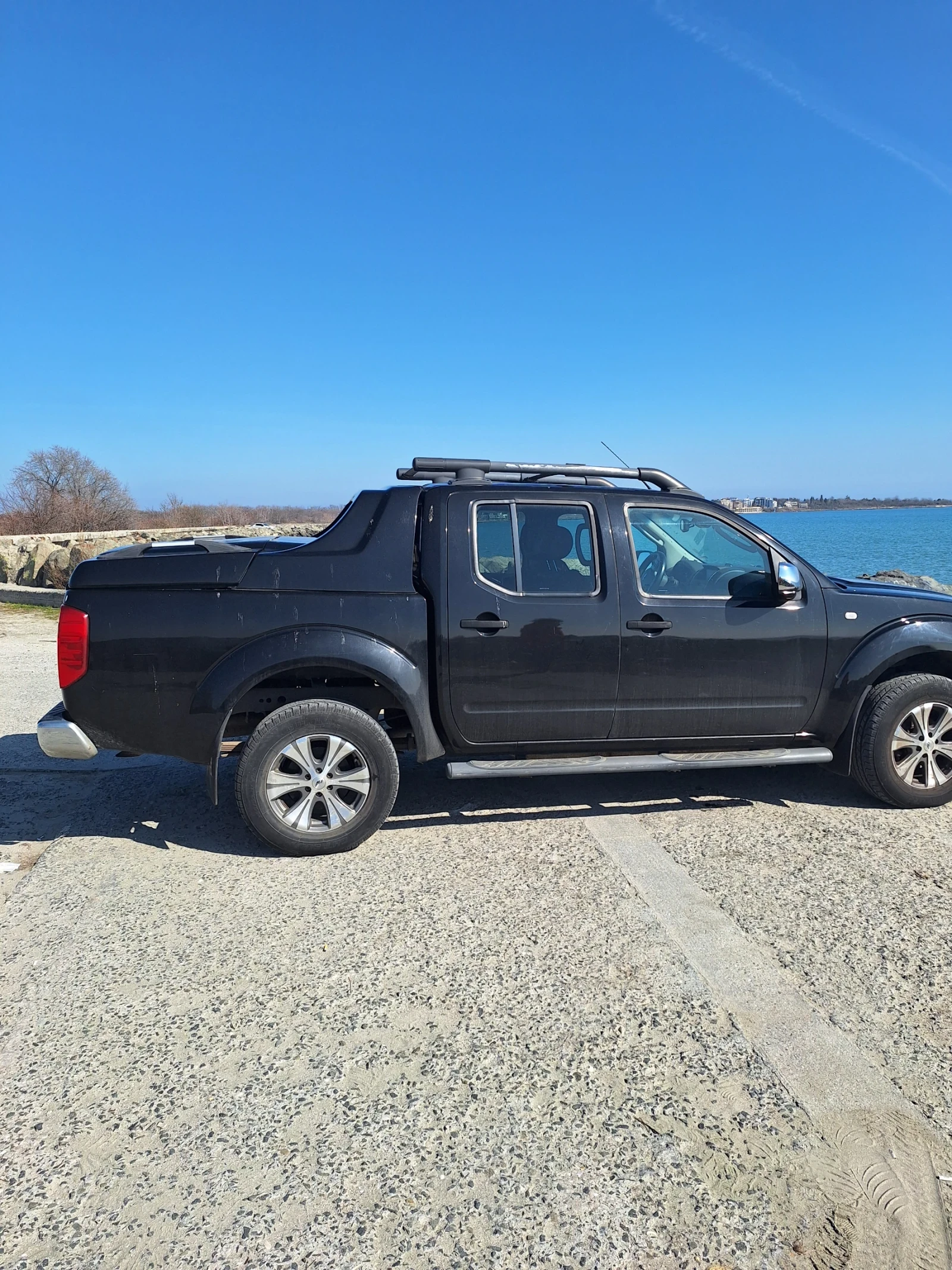 Nissan Navara, снимка 6 - Автомобили и джипове - 54831958