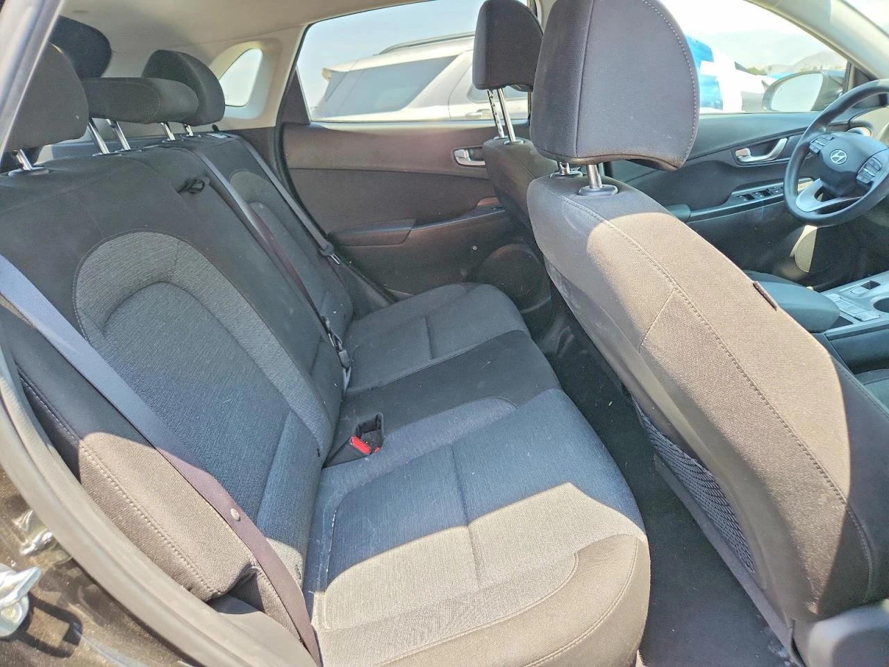 Hyundai Kona Se, снимка 11 - Автомобили и джипове - 55744606