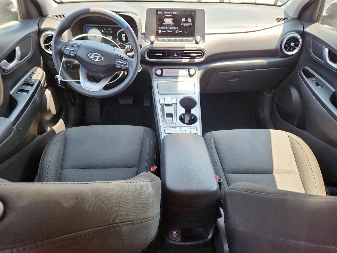Hyundai Kona Se, снимка 8 - Автомобили и джипове - 55744606