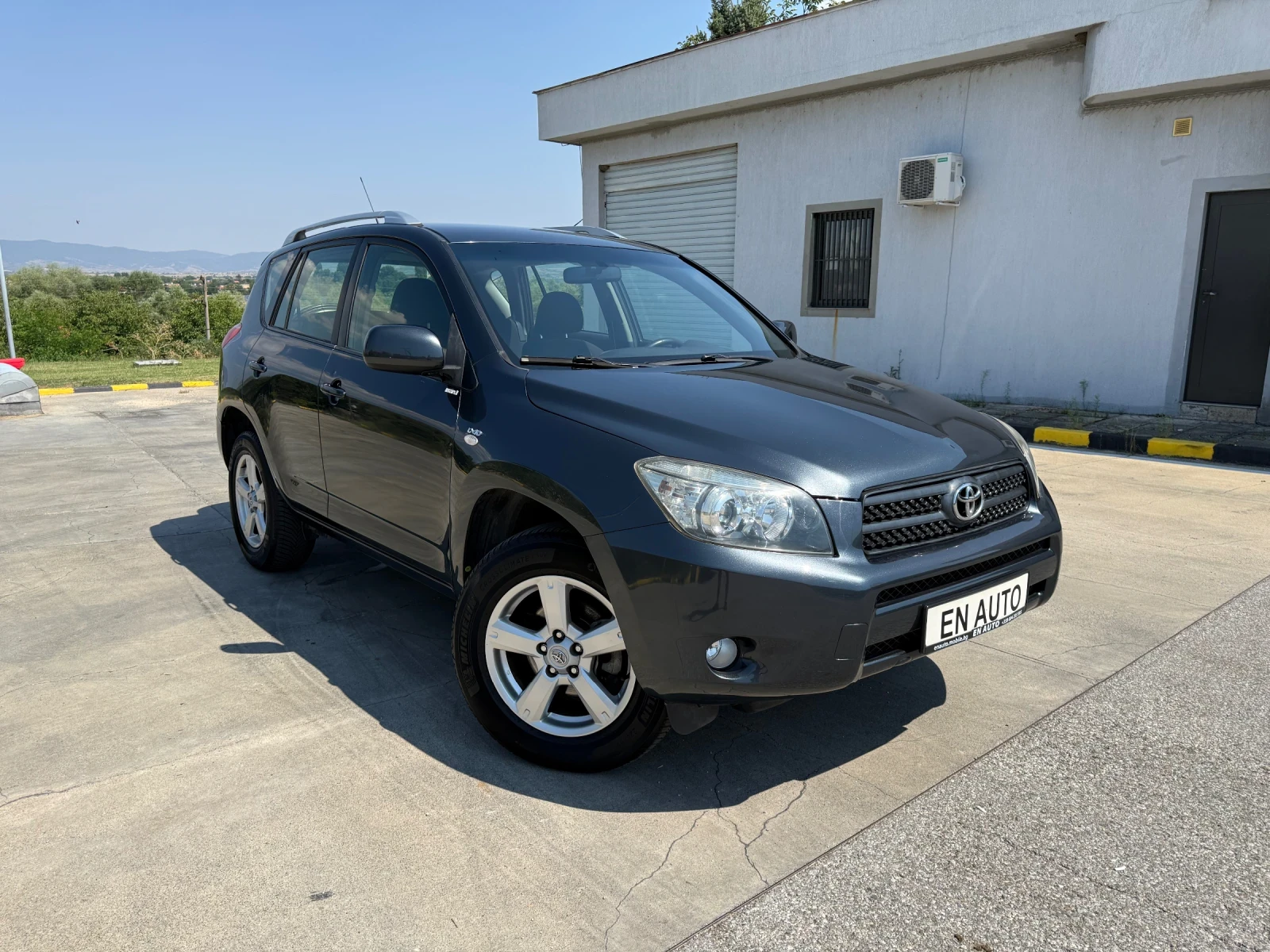 Toyota Rav4 2.2 D4D * 136 К.С* НОВ ВНОС ОТ ИТАЛИЯ* , снимка 3 - Автомобили и джипове - 55751238